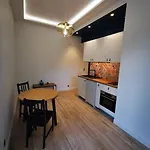 2 Pieces Cozy Apartman Nizza