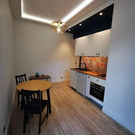 2 Pieces Cozy דירה ניס